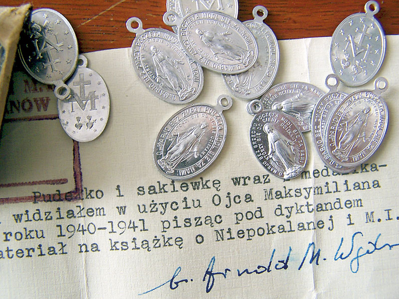 Cudowne Medaliki używane przez św. Maksymiliana